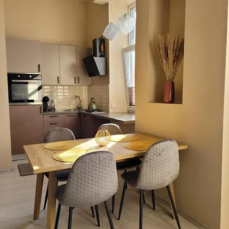 Cozy 2 In The Oldtown Of