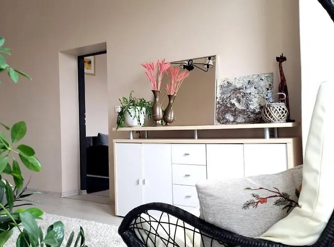 Butas Cozy 2 In The Oldtown Of